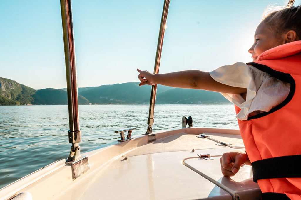 Verfügbare Yachtregistrierungen für kommerzielle Boote
